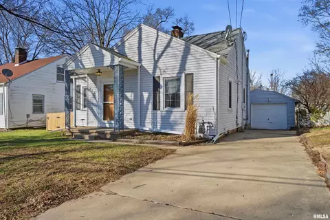 269 S Thorncrest Ave, Creve Coeur, IL 61610