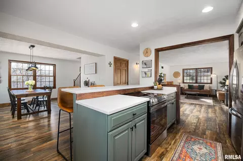 Kitchen - 603 E Swords Dr, Edelstein, IL 61526 photo 2 of 4