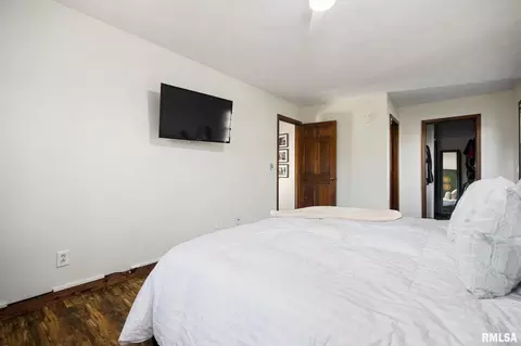 Bedroom - 603 E Swords Dr, Edelstein, IL 61526 photo 12 of 13