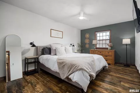 Bedroom - 603 E Swords Dr, Edelstein, IL 61526 photo 9 of 13
