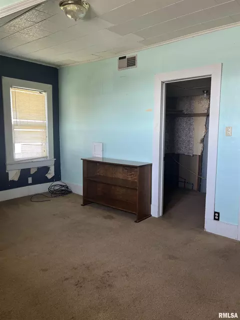 Bedroom - 1012 State St, Eldorado, IL 62930 photo 6 of 6