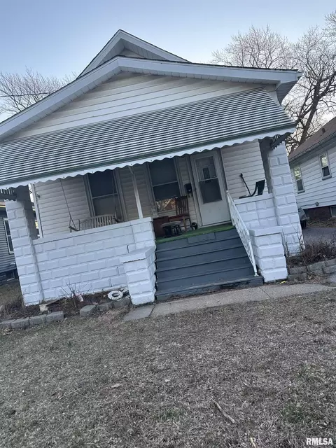 2136 N Delaware St, Peoria, IL 61603