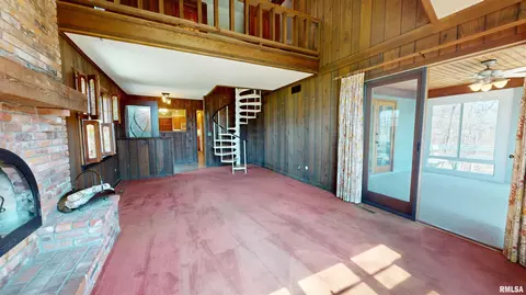 Living - 6310 N Fox Chapel Trl, Edwards, IL 61528 photo 2 of 3
