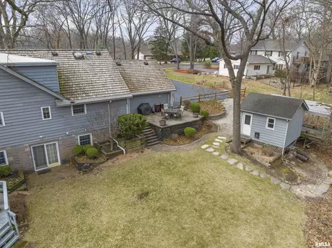 Exterior - 6310 N Fox Chapel Trl, Edwards, IL 61528 photo 2 of 13