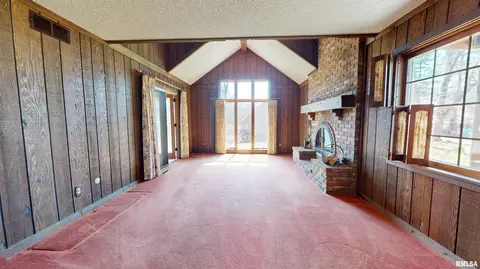 Living - 6310 N Fox Chapel Trl, Edwards, IL 61528 photo 1 of 3