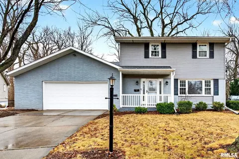 4211 N Patricia Ct, Peoria, IL 61614