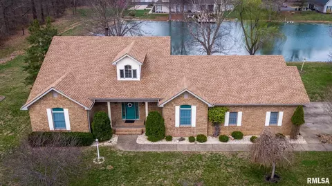 15052 Eastland Rd, Marion, IL 62959