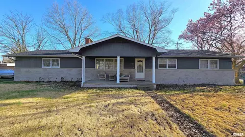 201 S Dean St, Royalton, IL 62983