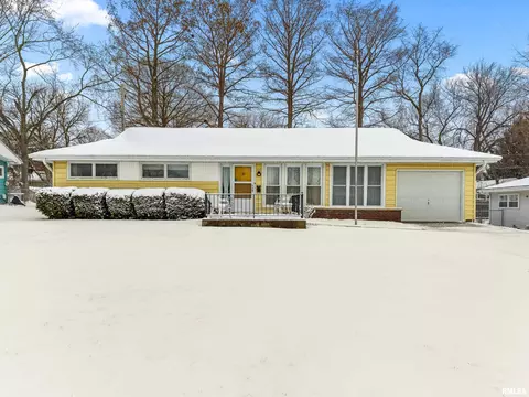 1515 W Sunnyview Dr, Peoria, IL 61614