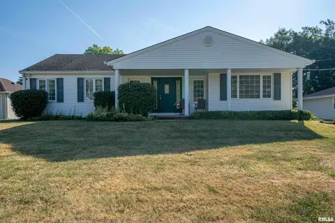 5110 N Martha St, Peoria, IL 61614