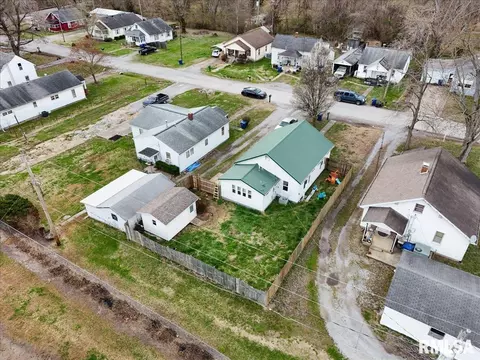 View/Area - 712 Beck St, Carmi, IL 62821 photo 2 of 5