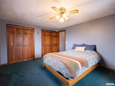 Bedroom - 9913 W Guinivere Dr, Mapleton, IL 61547 photo 4 of 9
