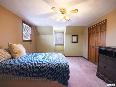 Bedroom - 9913 W Guinivere Dr, Mapleton, IL 61547 photo 7 of 9
