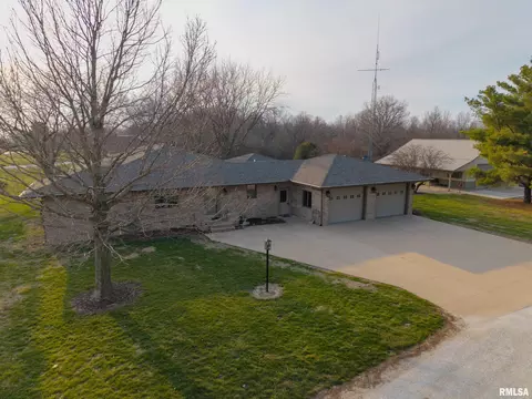 868 E County Highway 3 Hwy, Table Grove, IL 61482