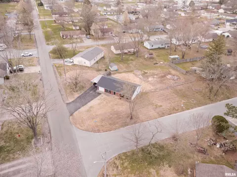 1705 E Pickett Ln, Marion, IL 62959 photo 34