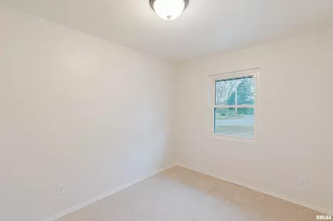 1705 E Pickett Ln, Marion, IL 62959 photo 14