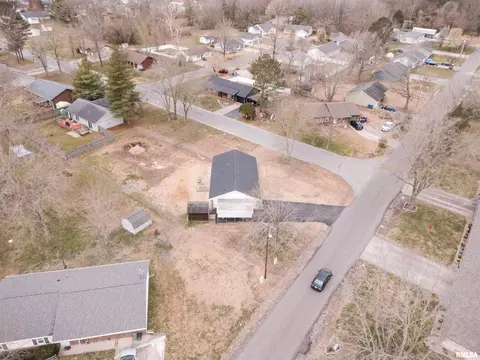 1705 E Pickett Ln, Marion, IL 62959 photo 39