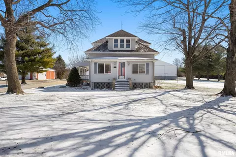 2600 Bartruff Ln, Pekin, IL 61554