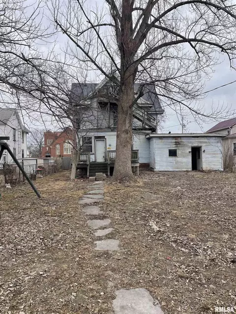 Exterior - 203 E Washington St, Avon, IL 61415 photo 4 of 4