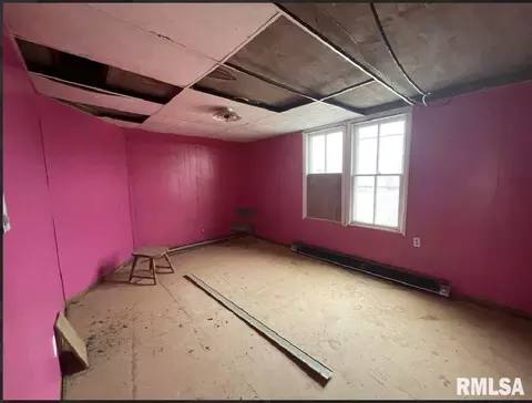 Bedroom - 203 E Washington St, Avon, IL 61415 photo 1 of 6