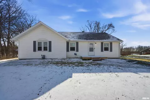 218 Timberlan Rd, Metamora, IL 61548