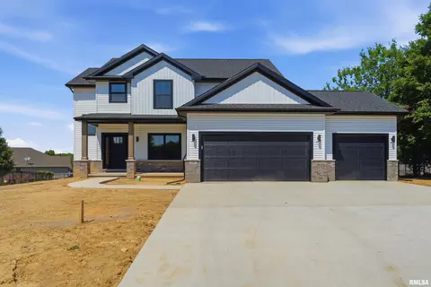256 Karagen Cir, Germantown Hills, IL 61548