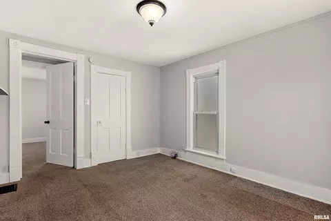 Bedroom - 908 E Behrends Ave, Peoria, IL 61603 photo 3 of 7