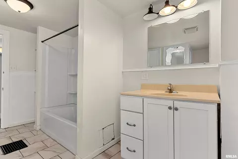 Bath - 908 E Behrends Ave, Peoria, IL 61603 photo 1 of 2