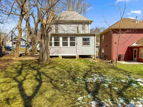 Exterior - 908 E Behrends Ave, Peoria, IL 61603 photo 6 of 8