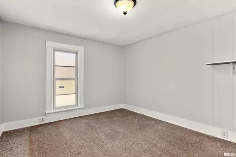 Bedroom - 908 E Behrends Ave, Peoria, IL 61603 photo 1 of 7