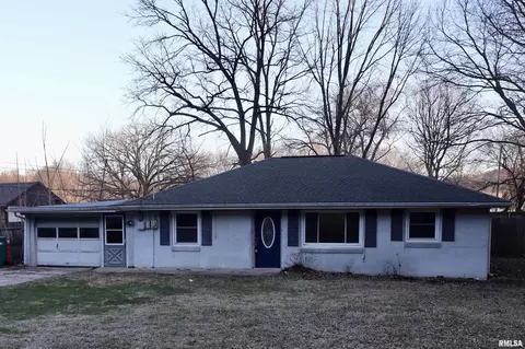 165 Shadoway Dr, East Peoria, IL 61611
