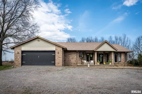 1126 Sycamore Rd, Carterville, IL 62918