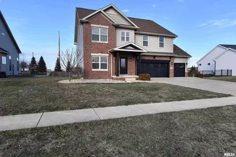 Exterior - 1260 Silver Oak Cir, Normal, IL 61761 photo 2 of 6