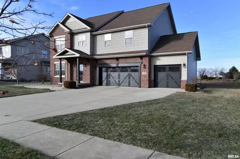 Exterior - 1260 Silver Oak Cir, Normal, IL 61761 photo 5 of 6