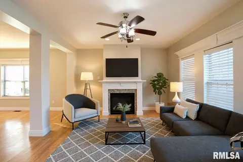 Living - 1260 Silver Oak Cir, Normal, IL 61761 photo 1 of 2