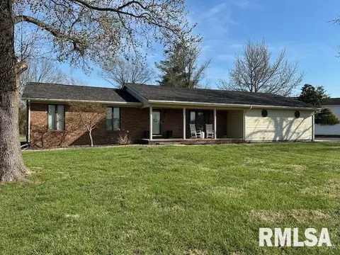 2944 Delora Ln, Herrin, IL 62948