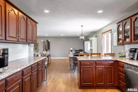Kitchen - 2944 Delora Ln, Herrin, IL 62948 photo 3 of 3