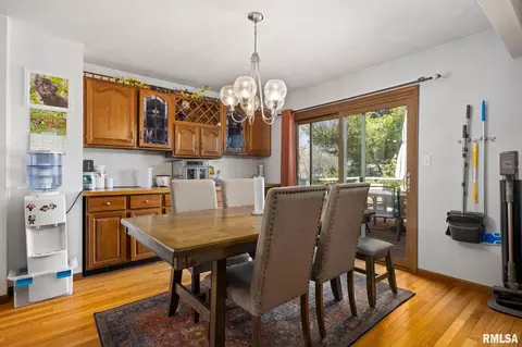 Dining - 4304 S Arn Ct, Mapleton, IL 61547 photo 2 of 2