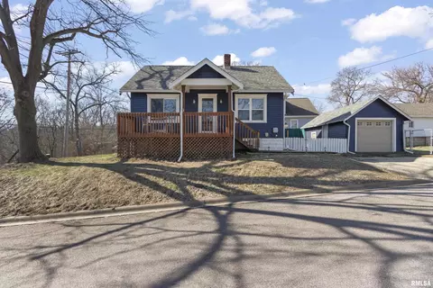 400 Pekin Ave, East Peoria, IL 61611