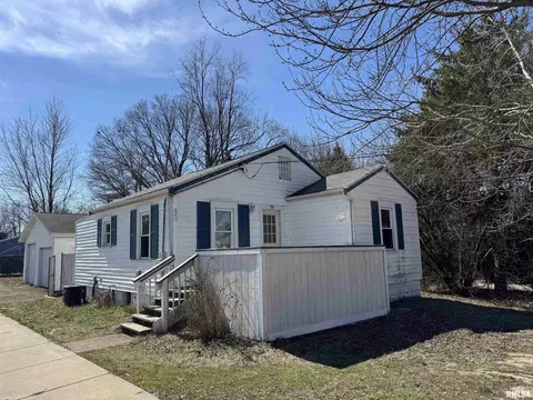624 E Paris Ave, Peoria, IL 61603