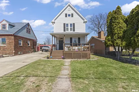 1217 W Gilbert Ave, Peoria, IL 61604