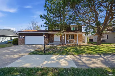 4609 W Lynnhurst Dr, Peoria, IL 61615
