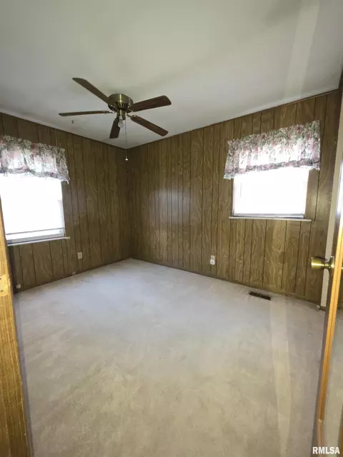 Bedroom - 917 E Baker St, Bloomington, IL 61701 photo 1 of 3