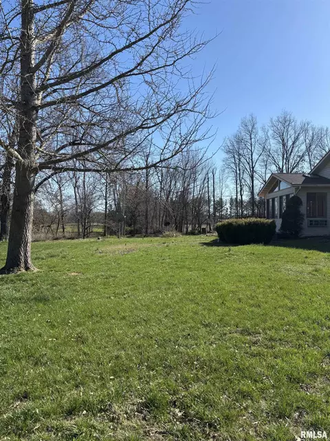Exterior - 3 Brock Ln, Murphysboro, IL 62966 photo 7 of 8