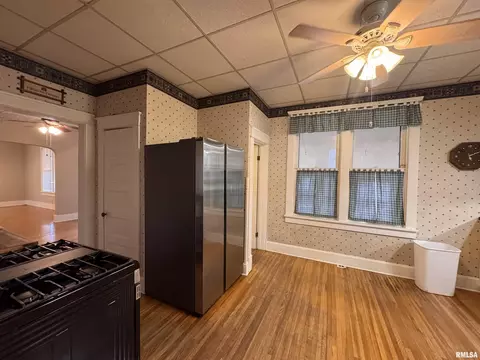 Kitchen - 422 N Randolph St, Macomb, IL 61455 photo 5 of 6