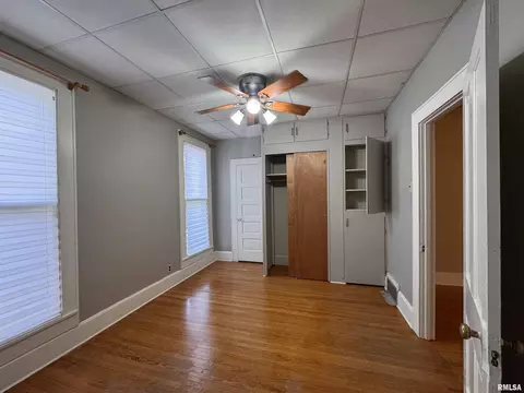 Bedroom - 422 N Randolph St, Macomb, IL 61455 photo 2 of 3