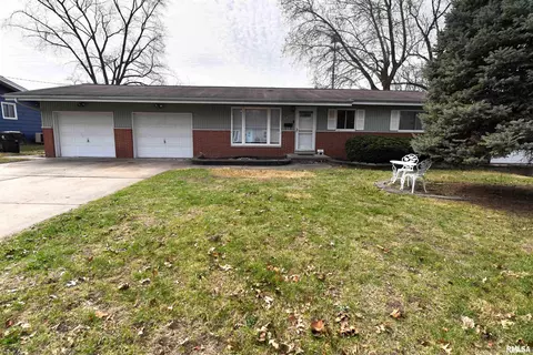 1626 W Willcox Ave, Peoria, IL 61604