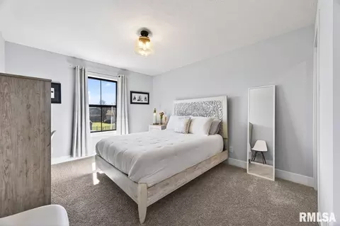 Bedroom - 3000 W Saddle Creek Dr, Dunlap, IL 61525 photo 3 of 6