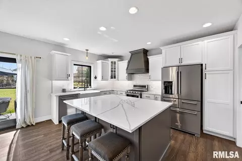 Kitchen - 3000 W Saddle Creek Dr, Dunlap, IL 61525 photo 1 of 4