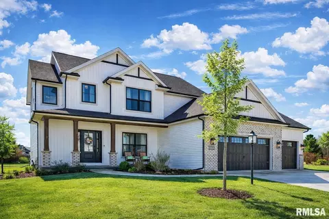 Exterior - 3000 W Saddle Creek Dr, Dunlap, IL 61525 photo 2 of 14